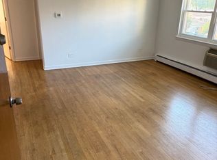 4740 N Olcott Ave APT 2B, Harwood Heights, IL 60706