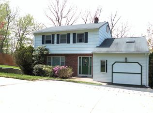 20 Stafford Dr, Wanaque, NJ 07465