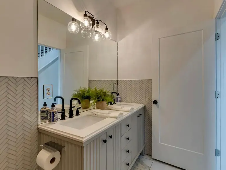 2502 Trevecca Ave — Photo 8