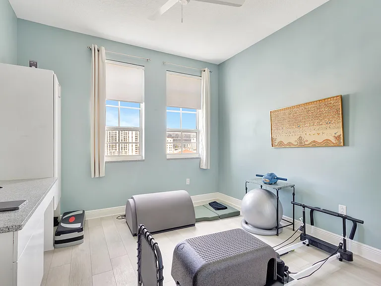 410 Evernia St #801 — Photo 19