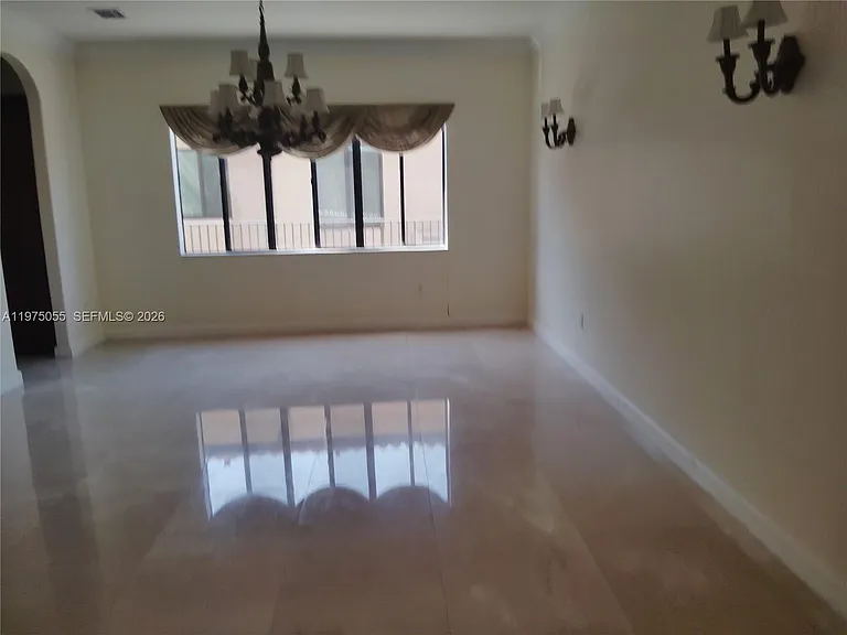 7944 SW 194th St — Photo 3