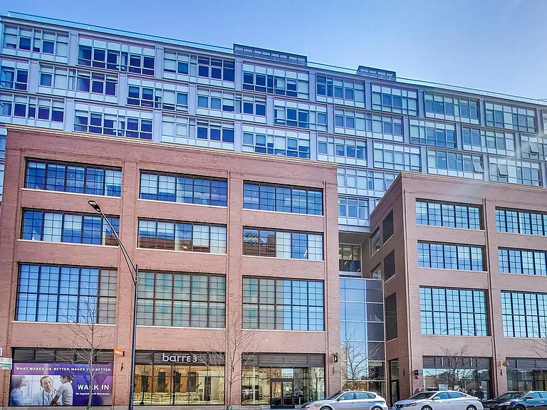 171 N Aberdeen St #811 — Photo 1