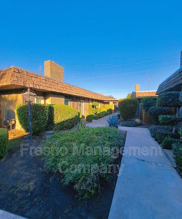 1st image of 3683 N Fruit Ave APT B