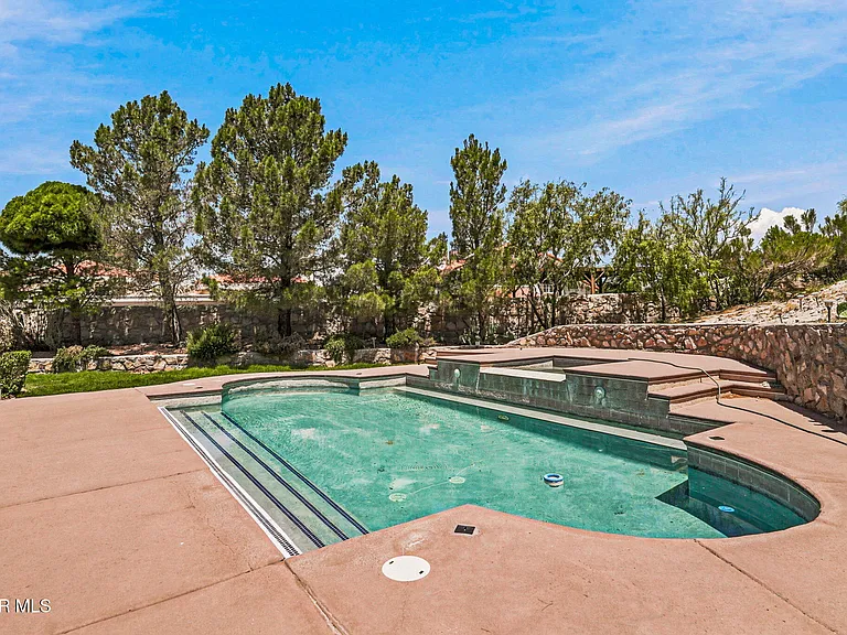 5601 Burning Tree Dr — Photo 59