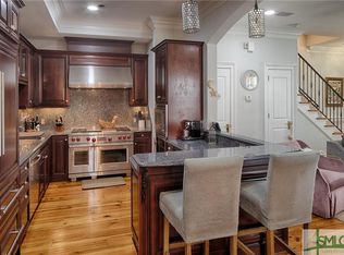 406 E McDonough St, Savannah, GA 31401