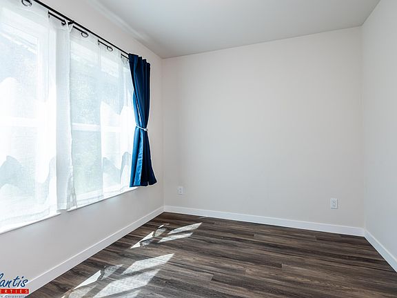 5th image of 15125 Herring Ave