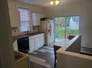 225 Railroad Ave #1, Carnegie, PA