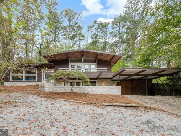 3883 Foxford Dr, Atlanta, GA 30340