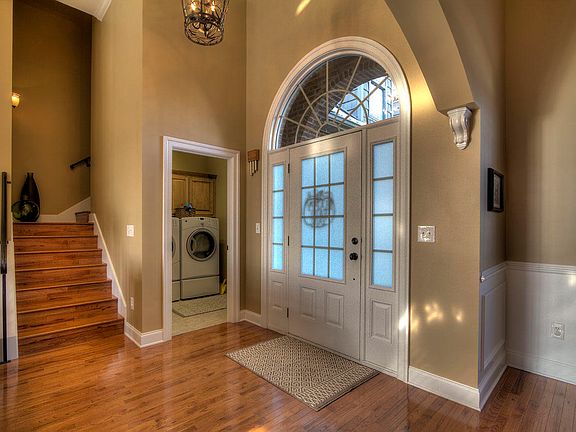 2nd image of 108 Shannadoah Ln