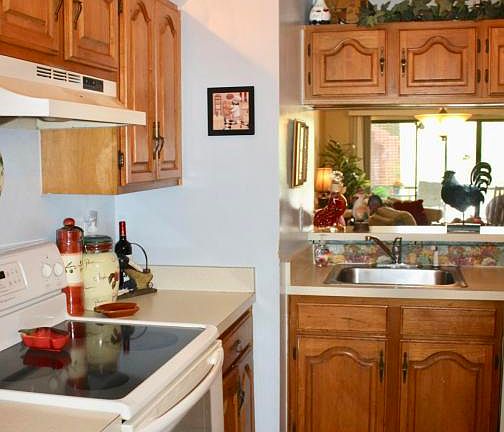 4th image of 1755 Harrison St APT 227