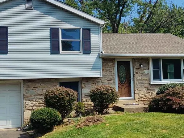 1554 Garden Rd, Lansdale, PA 19446