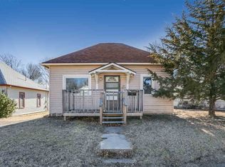 515 E C Ave, Kingman, KS 67068