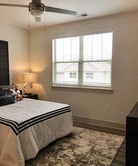 White Oak Grove Apartments — Photo 7