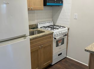 807 President St APT 4, Brooklyn, NY 11215