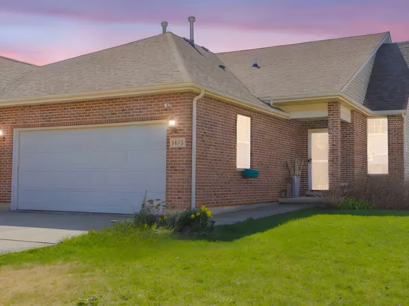 1438 Coral Bell Dr, Joliet, IL 60435