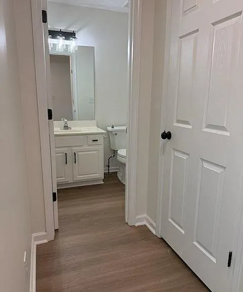 920 Charles Hall Dr — Photo 18