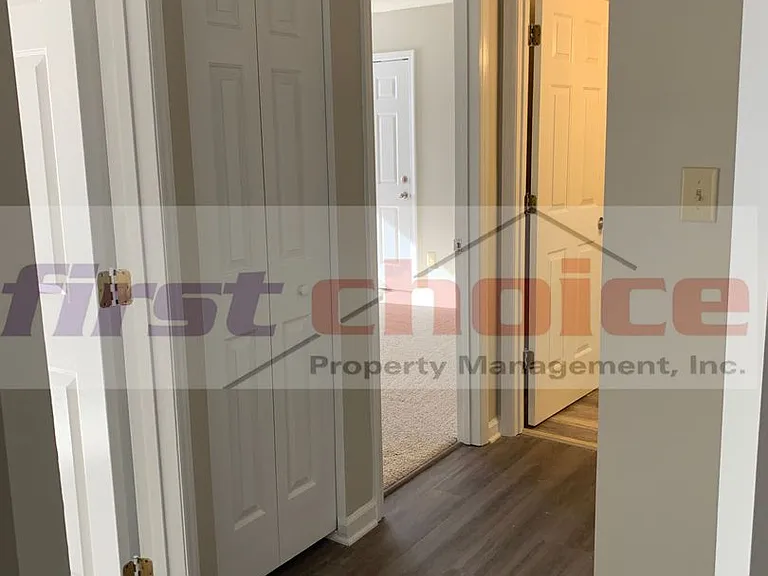 1750 Ridgefield Ct — Photo 13