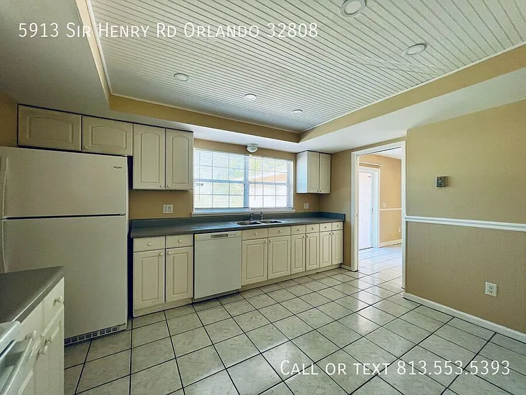 5913 Sir Henry Rd — Photo 7