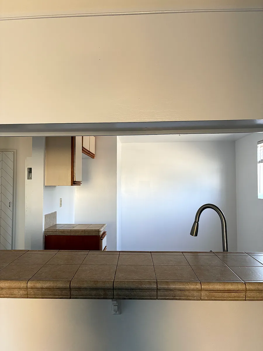 Building Photo - 12501 Kornblum Ave #4