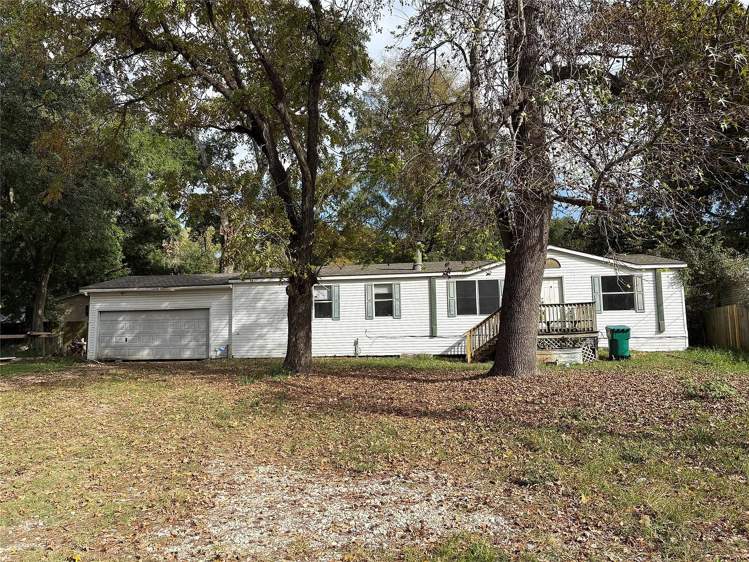 3 bed, 2.0 bath, 1568 sqft, $1,500 — Photo 2