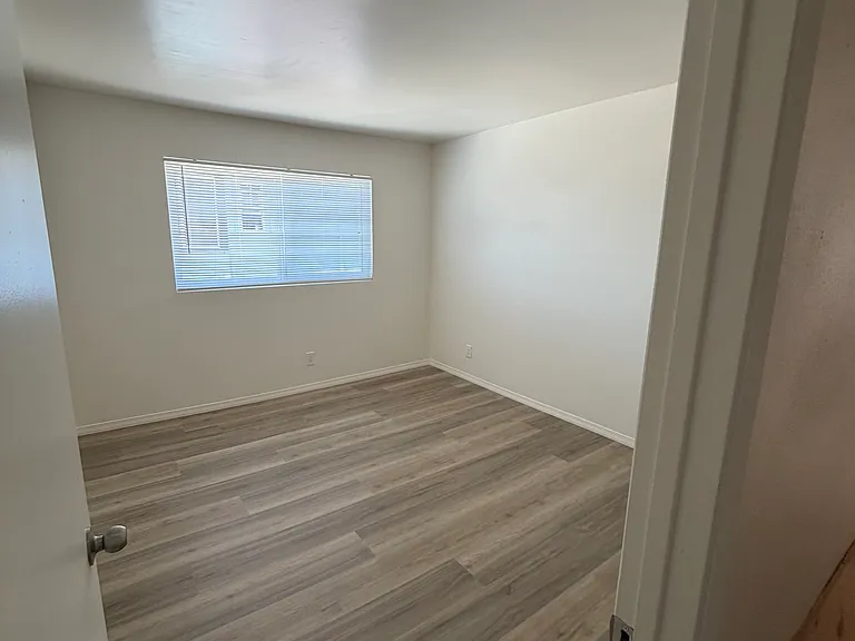 5651 Mildred St #B — Photo 6