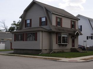 72 Fairview Ave, Peabody, MA 01960