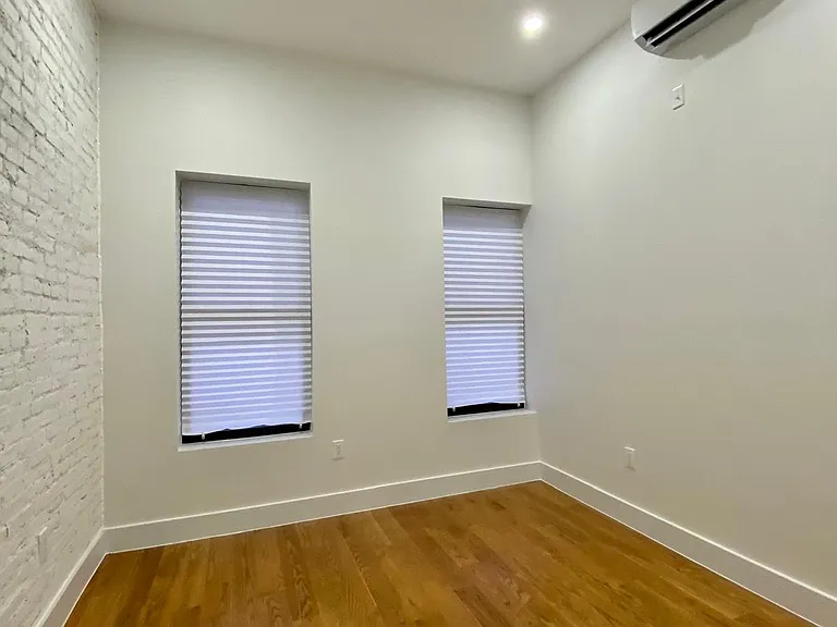 899 Pacific St #4 — Photo 10