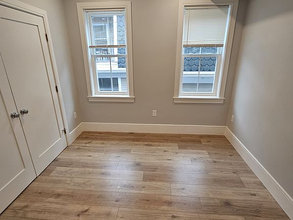 4th image of 124 Kenrick St