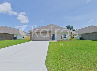 13745 Pinyon Dr, Denham Springs, LA 70726