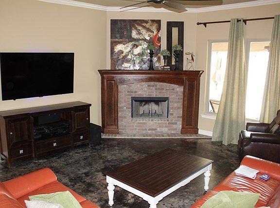 5th image of 1510 Cedar Ln