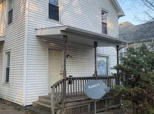 905 W Front St APT 01, Bloomington, IL 61701