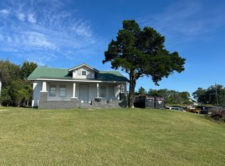 312 S Coblake St, Apache, OK 73006