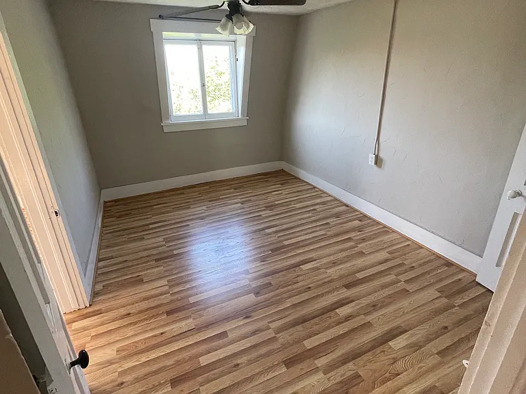 600 SW 6th Ave #3 — Photo 6