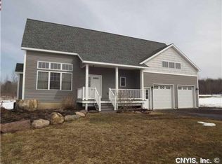 232 Dry Bridge Rd, Central Square, NY 13036