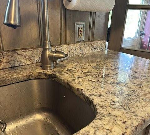 4th image of 59 Wells Ave