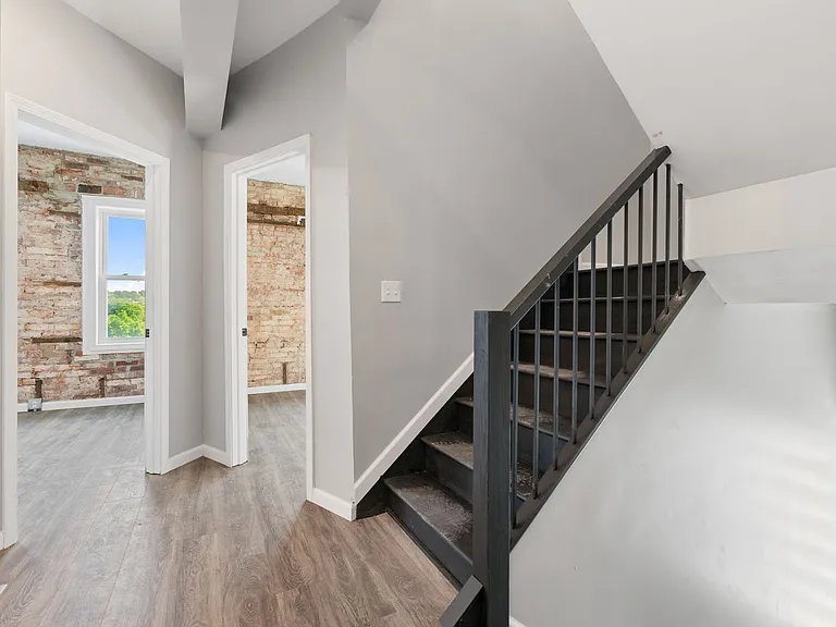 928 Morningside Ave — Photo 7