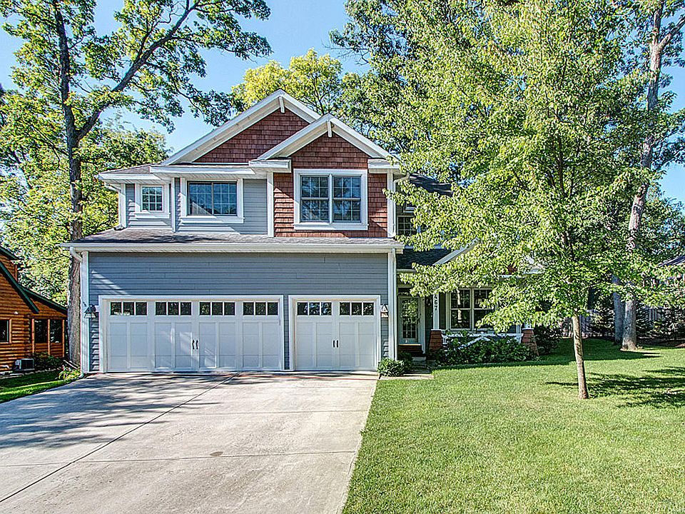 2nd image of 467 Hillcrest Dr