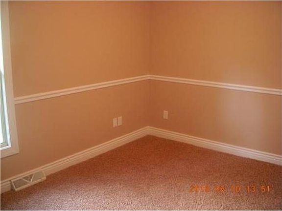5th image of 54921 Edgewater Dr