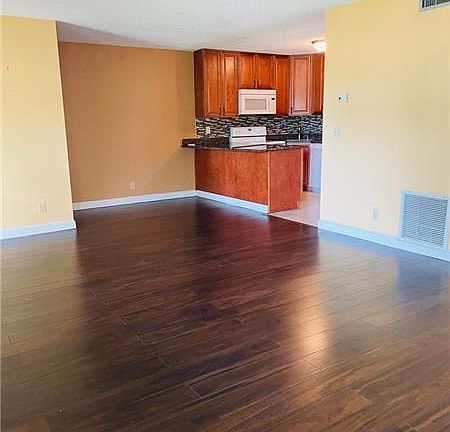 5th image of 4844 Sable Pine Cir APT D2