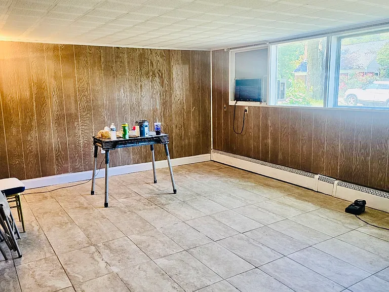 1511 Frances Dr — Photo 4