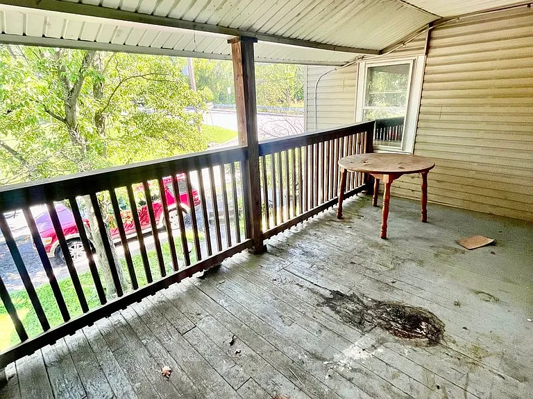 443 Walnut St — Photo 3