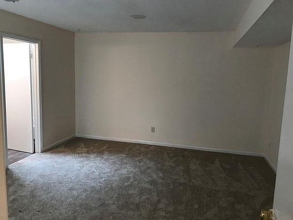 4th image of 270 Pam Ln