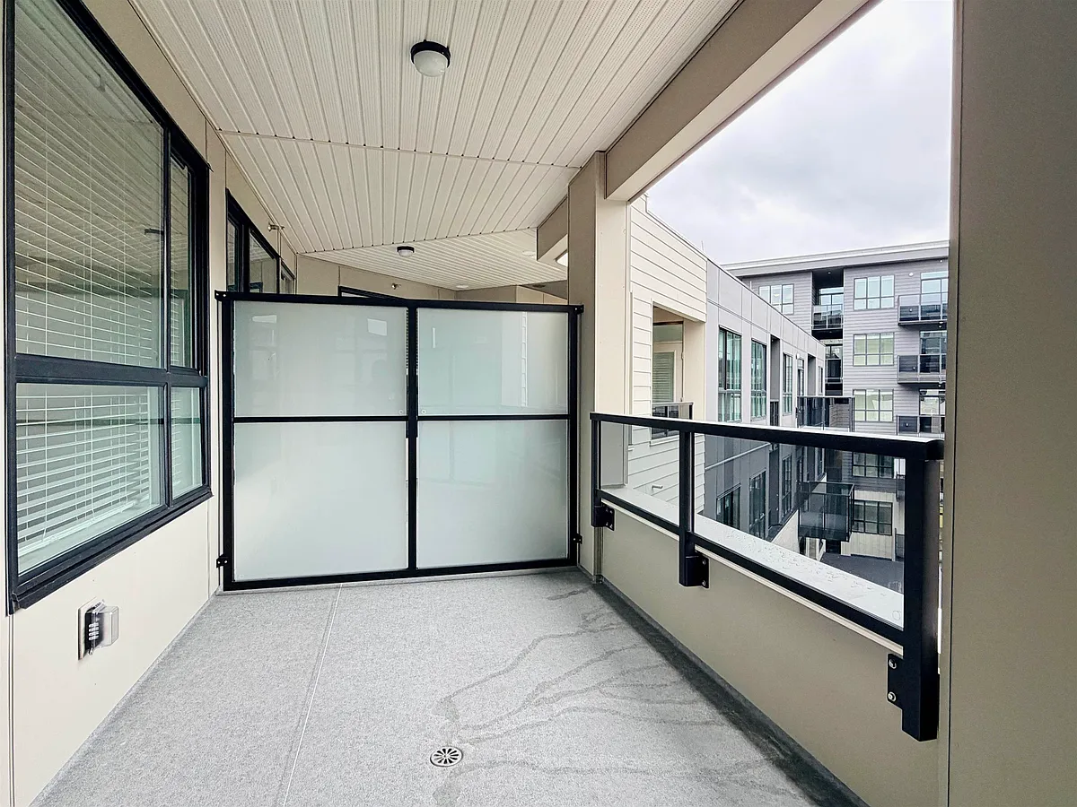 Building Photo - 15733 85th Ave #418