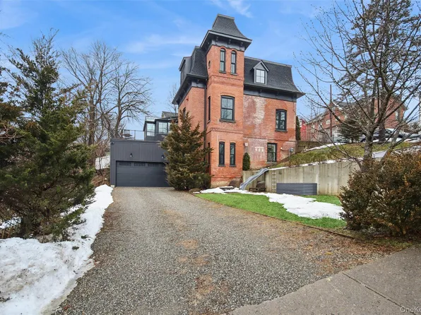 33 Davis Street, Beacon, NY 12508