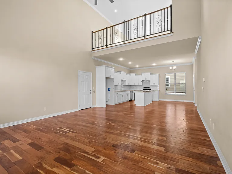 1737 W Broadway Pl — Photo 4