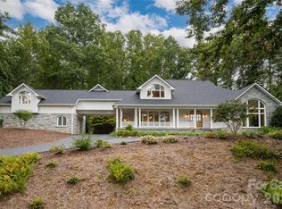 4 Cedar Hill Dr, Asheville, NC 28803