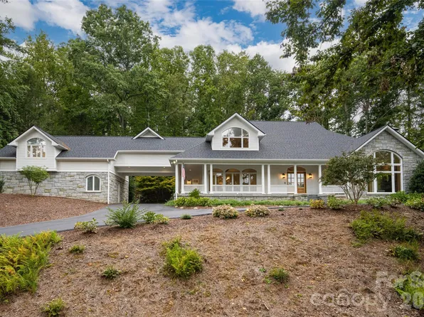 4 Cedar Hill Dr, Asheville, NC 28803