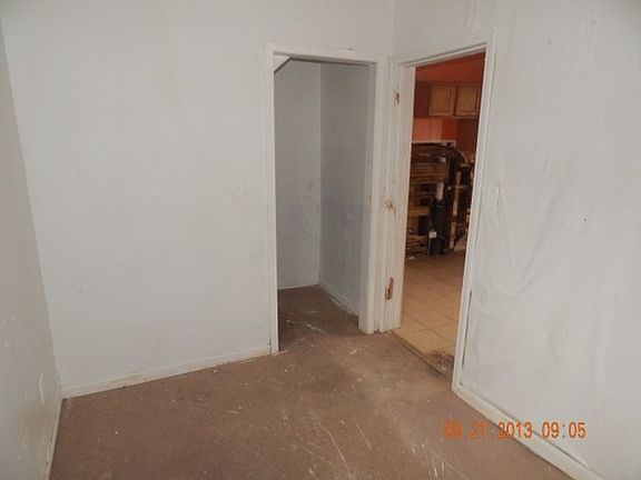 4th image of 8524 S Kingston Ave