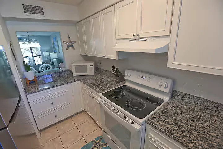 116 Vista Hermosa Cir #206 — Photo 10
