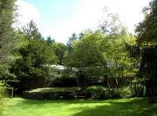 8 Hilltop Ter, Newton, NJ 07860